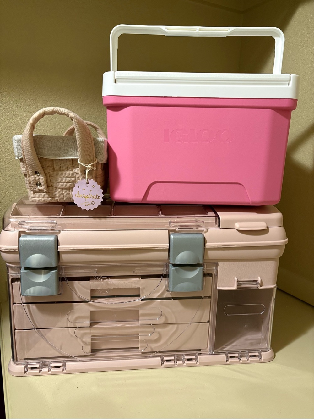 Igloo Pink Cooler - Compact Portable Cooler with White Handle
